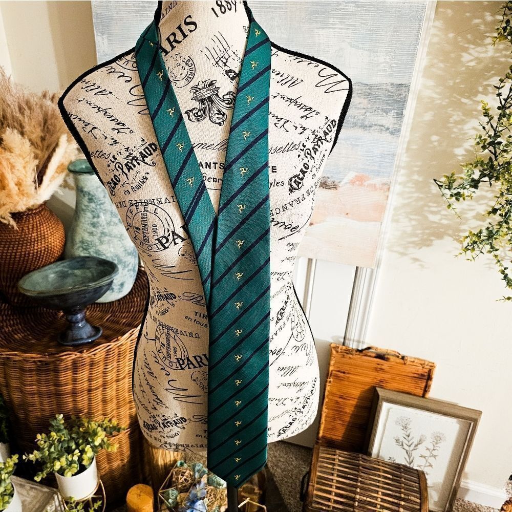 VTG Lloyd Attree & Smith Dapper Academia Style Tie.